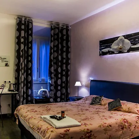 Caroline Bed & Breakfast 2*